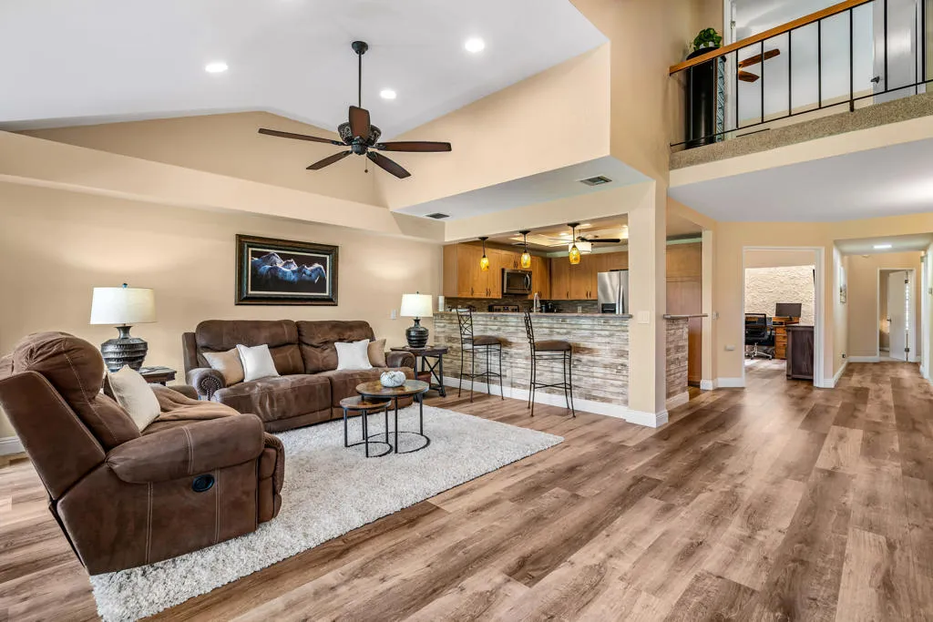 41628 Woodhaven Drive E, Palm Desert, California 92211 home-pic-8